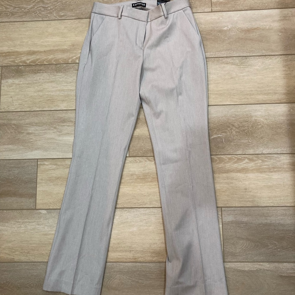 NWT Express Columnist, Barely Boot, Khaki Pants - Size 8